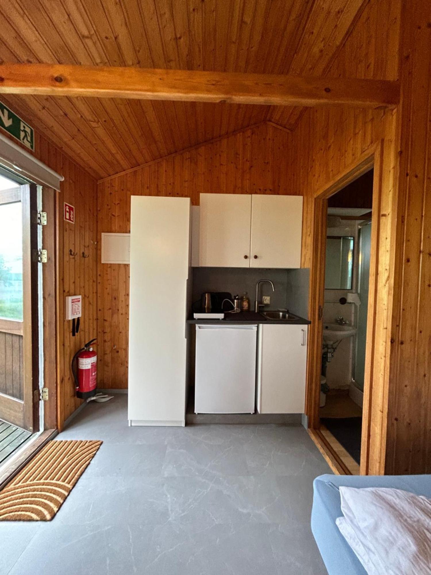 Arhus Cottage And Camping Hella Esterno foto