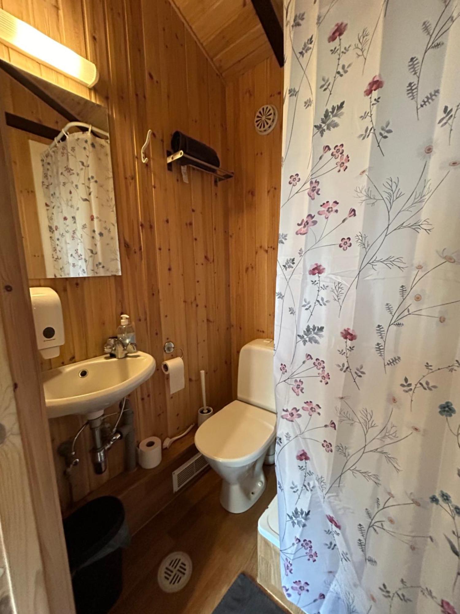 Arhus Cottage And Camping Hella Esterno foto