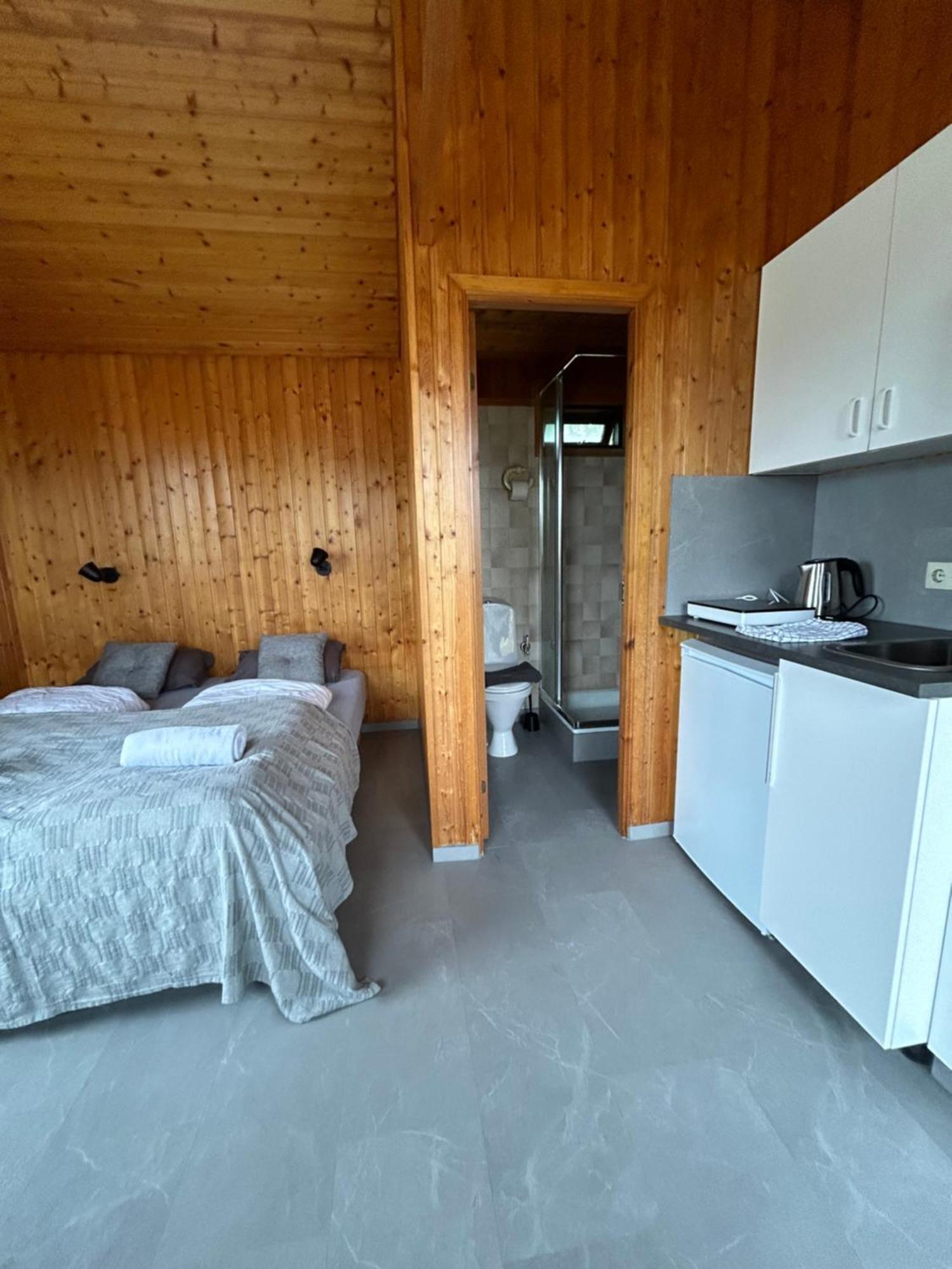 Arhus Cottage And Camping Hella Esterno foto